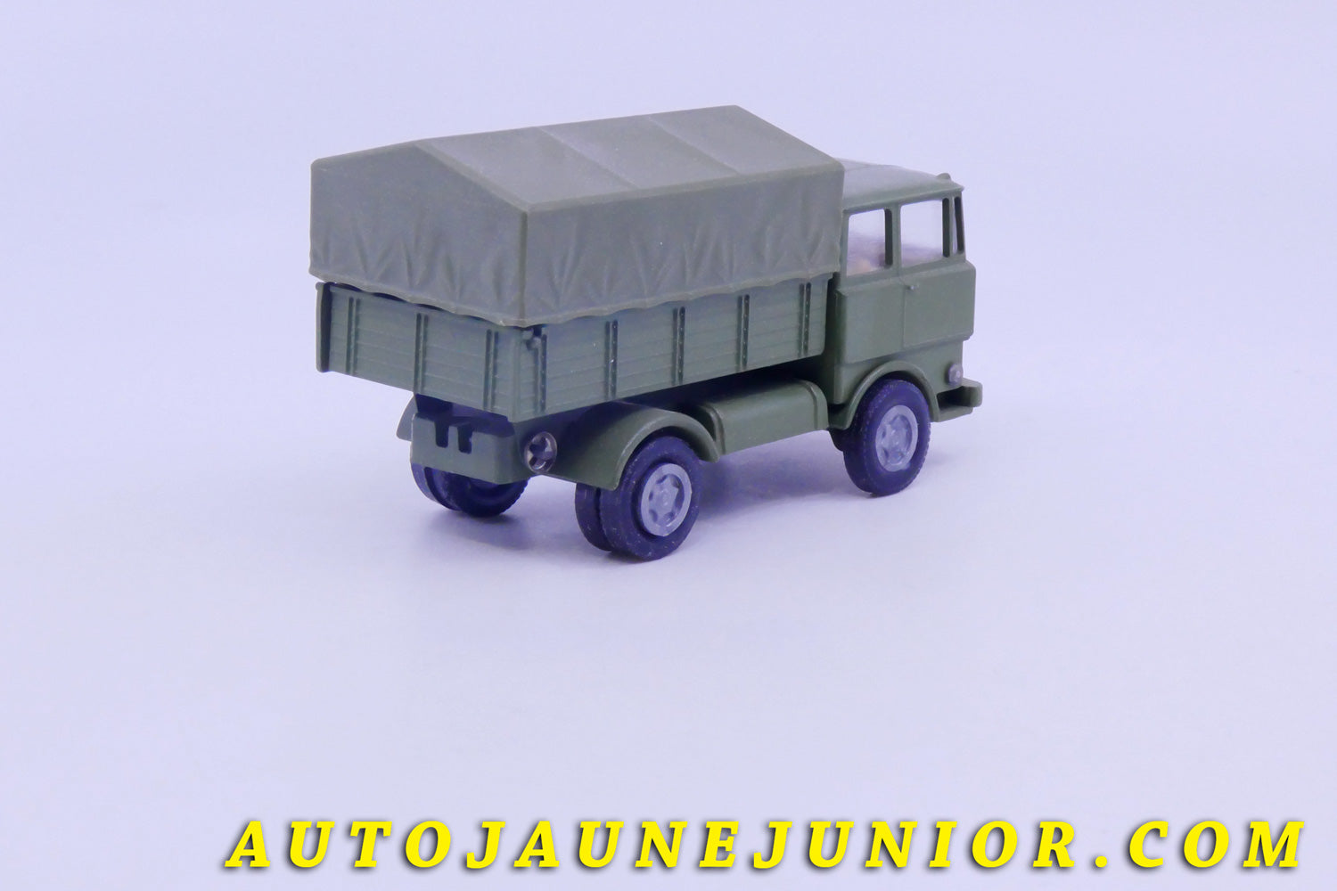 Le #5817 - Gama - FAUN-Werke AG - LKW Camion     Plateau bâché de la Bundeswehr est en vente sur Auto Jaune Junior ! Découvrez nos collections de diecast Minialuxe, CIJ, C-I-J, JRD, J-R-D,  Matchbox, Majorette… AutoJauneJunior.com : le site de vente en ligne et de partage pour les passionés de miniatures et collectionneurs de jouets anciens ! Des centaines de modèles en vente, et des nouveautés mises en ligne chaque jour à 21h00 !