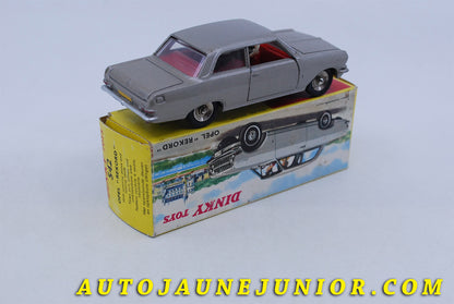 Le Dinky Toys – Opel Rekord 1963 - est en vente sur Auto Jaune Junior ! Découvrez nos collections de diecast: Dinky-Toys, Corgi, Corgi-Toys, Solido, Norev, Minialuxe, CIJ, C-I-J, JRD, J-R-D, Matchbox, Majorette, Tekno, Politoys, Mebetoys, Mercury, Joal, Diapet, Märklin, TootsieToys.