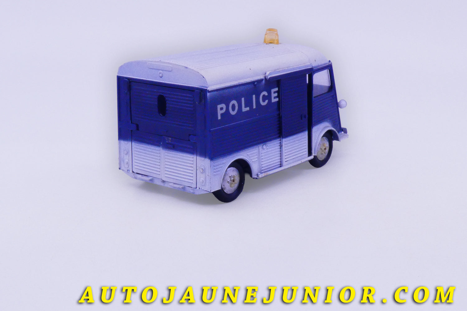Le #6151 - Minialuxe - Citroën - 1200 Kgs Fourgon Police - Type H est en vente sur Auto Jaune Junior ! Découvrez nos collections de diecast Minialuxe, CIJ, C-I-J, JRD, J-R-D,  Matchbox, Majorette… AutoJauneJunior.com : le site de vente en ligne et de partage pour les passionés de miniatures et collectionneurs de jouets anciens ! Des centaines de modèles en vente, et des nouveautés mises en ligne chaque jour à 21h00 !