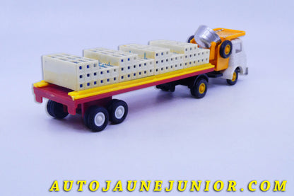 Le #6153 - Guisval - Berliet - GAK Semi-Remorque Plateau Brasseur est en vente sur Auto Jaune Junior ! Découvrez nos collections de diecast Minialuxe, CIJ, C-I-J, JRD, J-R-D,  Matchbox, Majorette… AutoJauneJunior.com : le site de vente en ligne et de partage pour les passionés de miniatures et collectionneurs de jouets anciens ! Des centaines de modèles en vente, et des nouveautés mises en ligne chaque jour à 21h00 !