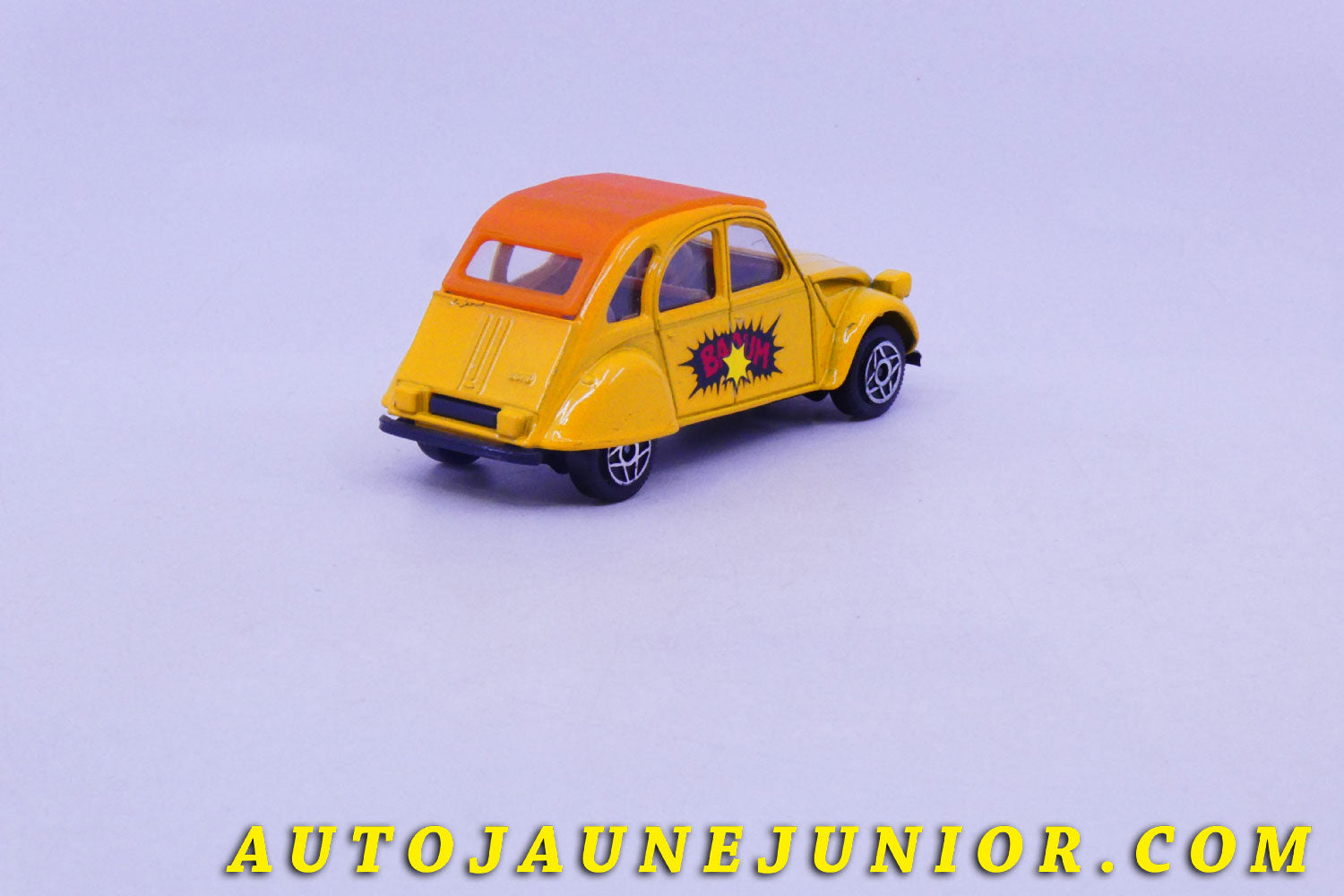 Le #6207 - Solido - Citroën - 2 CV 6 - "Baoum" est en vente sur Auto Jaune Junior ! Découvrez nos collections de diecast Minialuxe, CIJ, C-I-J, JRD, J-R-D,  Matchbox, Majorette… AutoJauneJunior.com : le site de vente en ligne et de partage pour les passionés de miniatures et collectionneurs de jouets anciens ! Des centaines de modèles en vente, et des nouveautés mises en ligne chaque jour à 21h00 !