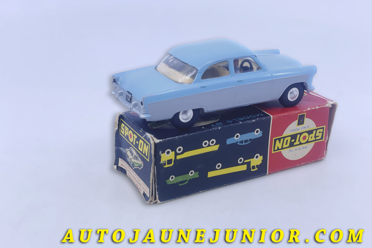 Le #6301 - Spot-On - Ford - Zodiac avec éclairage est en vente sur Auto Jaune Junior ! Découvrez nos collections de diecast Minialuxe, CIJ, C-I-J, JRD, J-R-D,  Matchbox, Majorette… AutoJauneJunior.com : le site de vente en ligne et de partage pour les passionés de miniatures et collectionneurs de jouets anciens ! Des centaines de modèles en vente, et des nouveautés mises en ligne chaque jour à 21h00 !