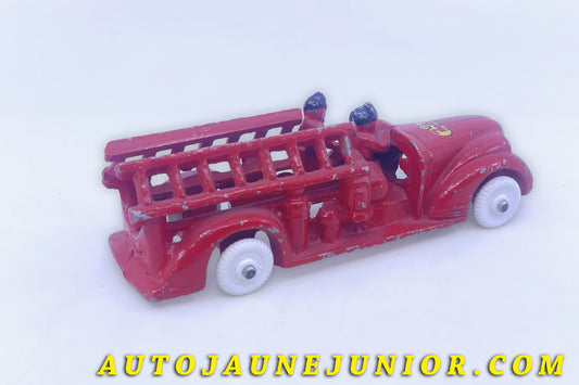 Le #6324 - Fun Ho ! - Camion Torpedo - Fire Engine, Fixed Ladders est en vente sur Auto Jaune Junior ! Découvrez nos collections de diecast Minialuxe, CIJ, C-I-J, JRD, J-R-D,  Matchbox, Majorette… AutoJauneJunior.com : le site de vente en ligne et de partage pour les passionés de miniatures et collectionneurs de jouets anciens ! Des centaines de modèles en vente, et des nouveautés mises en ligne chaque jour à 21h00 !