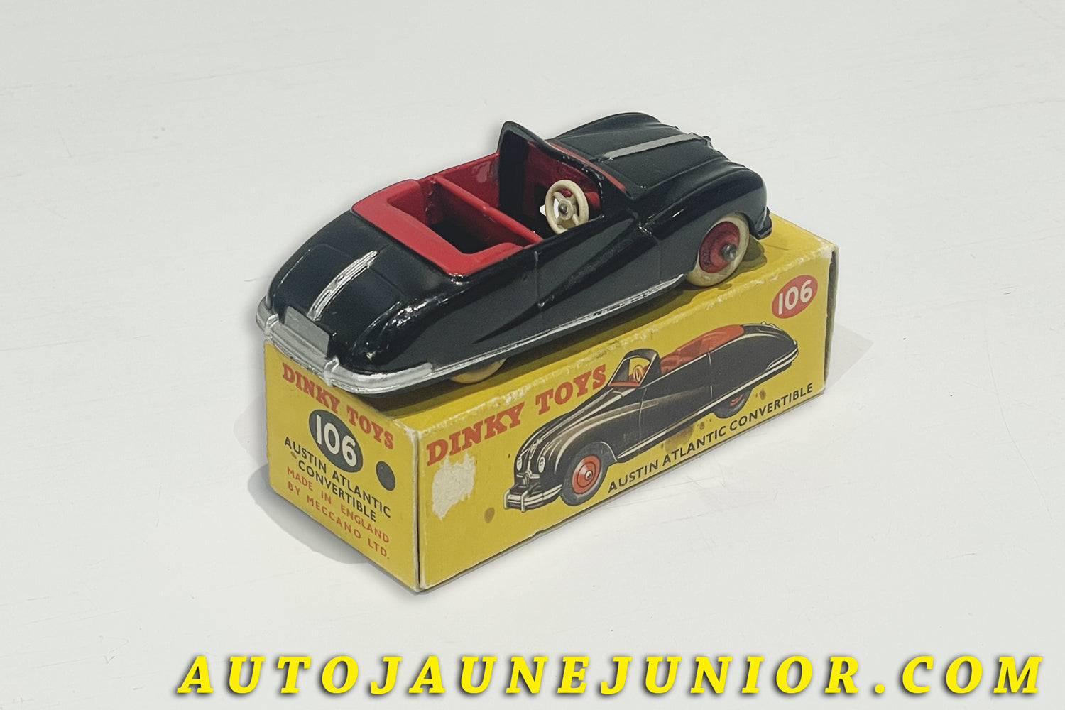 Le #6327 - Dinky Toys - Austin - Atlantic est en vente sur Auto Jaune Junior ! Découvrez nos collections de diecast Minialuxe, CIJ, C-I-J, JRD, J-R-D,  Matchbox, Majorette… AutoJauneJunior.com : le site de vente en ligne et de partage pour les passionés de miniatures et collectionneurs de jouets anciens ! Des centaines de modèles en vente, et des nouveautés mises en ligne chaque jour à 21h00 !