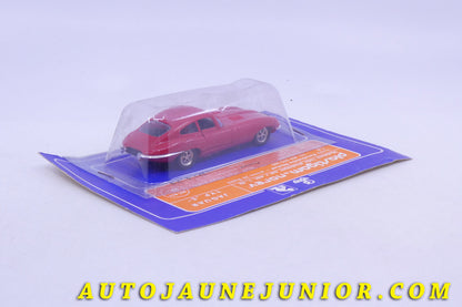 Le Norev Jaguar Type E (Rare !) est en vente sur Auto Jaune Junior ! Découvrez nos collections de diecast Tekno, Politoys, Mebetoys, Mercury, Joal, Diapet, Märklin, TootsieToys.AutoJaune Junior ; Vous avez le même jouet ? Profitez de notre expertise pour vous accompagner dans la vente de vos modèles ou votre collection ! Nous achetons tous lots de miniatures ! Contactez nous !
