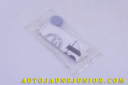 Le Dinky Toys Décoratif panneau virage droite gauche dangereux (Rare ; avec Abarth) est en vente sur Auto Jaune Junior ! Découvrez nos collections de diecast Tekno, Politoys, Mebetoys, Mercury, Joal, Diapet, Märklin, TootsieToys.AutoJaune Junior ; Vous avez le même jouet ? Profitez de notre expertise pour vous accompagner dans la vente de vos modèles ou votre collection ! Nous achetons tous lots de miniatures ! Contactez nous !