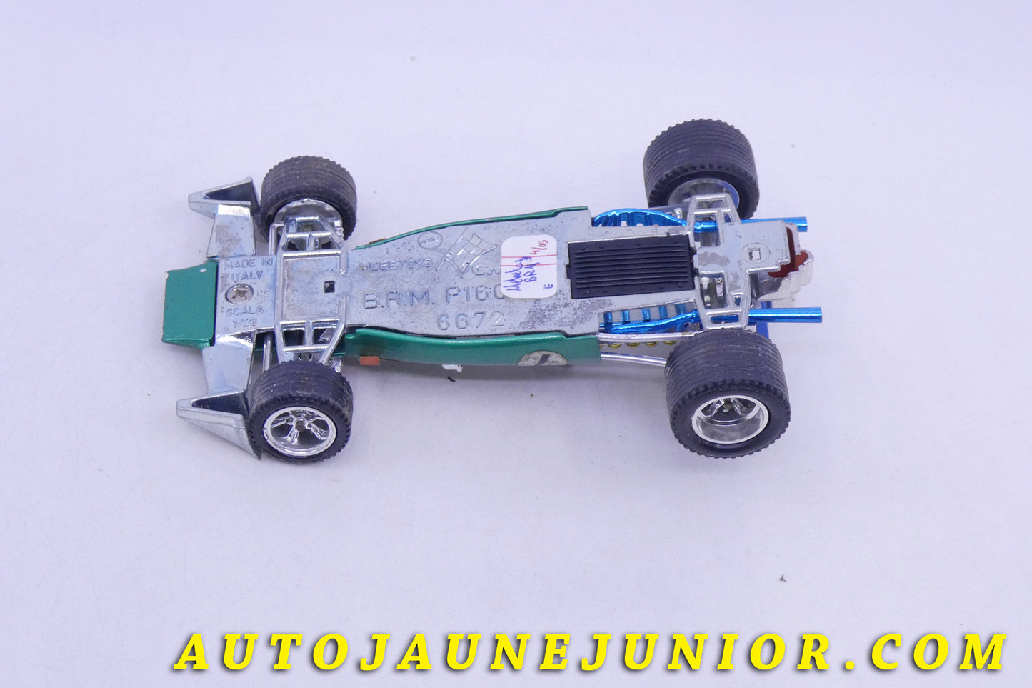 Le Mebetoys BRM P160 Formule 1 est en vente sur Auto Jaune Junior ! Découvrez nos collections de diecast Tekno, Politoys, Mebetoys, Mercury, Joal, Diapet, Märklin, TootsieToys.AutoJaune Junior ; Vous avez le même jouet ? Profitez de notre expertise pour vous accompagner dans la vente de vos modèles ou votre collection ! Nous achetons tous lots de miniatures ! Contactez nous !