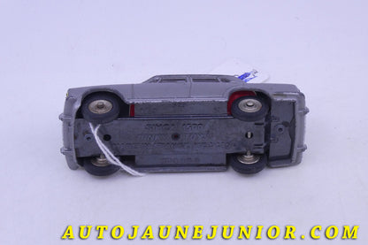 Le Dinky Toys Simca 1500 berlinne est en vente sur Auto Jaune Junior ! Découvrez nos collections de diecast Tekno, Politoys, Mebetoys, Mercury, Joal, Diapet, Märklin, TootsieToys.AutoJaune Junior ; Vous avez le même jouet ? Profitez de notre expertise pour vous accompagner dans la vente de vos modèles ou votre collection ! Nous achetons tous lots de miniatures ! Contactez nous !