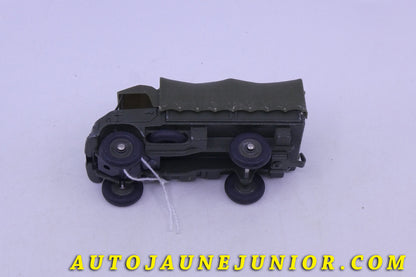 Le Dinky Toys Mercedes Unimog militaire est en vente sur Auto Jaune Junior ! Découvrez nos collections de diecast Tekno, Politoys, Mebetoys, Mercury, Joal, Diapet, Märklin, TootsieToys.AutoJaune Junior ; Vous avez le même jouet ? Profitez de notre expertise pour vous accompagner dans la vente de vos modèles ou votre collection ! Nous achetons tous lots de miniatures ! Contactez nous !
