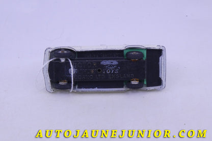 Le Dinky Toys Vauxhall Victor Ambulance est en vente sur Auto Jaune Junior ! Découvrez nos collections de diecast Tekno, Politoys, Mebetoys, Mercury, Joal, Diapet, Märklin, TootsieToys.AutoJaune Junior ; Vous avez le même jouet ? Profitez de notre expertise pour vous accompagner dans la vente de vos modèles ou votre collection ! Nous achetons tous lots de miniatures ! Contactez nous !