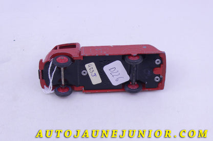 Le Dinky Toys Ford Camion Citerne Esso est en vente sur Auto Jaune Junior ! Découvrez nos collections de diecast Tekno, Politoys, Mebetoys, Mercury, Joal, Diapet, Märklin, TootsieToys.AutoJaune Junior ; Vous avez le même jouet ? Profitez de notre expertise pour vous accompagner dans la vente de vos modèles ou votre collection ! Nous achetons tous lots de miniatures ! Contactez nous !