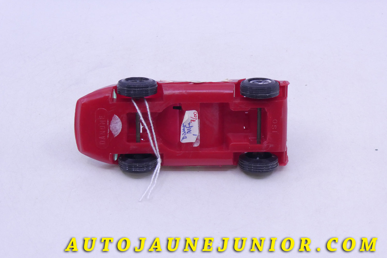 Le #10111 - Danone - Alfa Roméo  - Osi (Promotionnel Danone) est en vente sur Auto Jaune Junior ! Tekno, Politoys, Mebetoys, Mercury, Joal, Diapet, Märklin, TootsieToys.Vous avez le même jouet ? Profitez de notre expertise pour vous accompagner dans la vente de vos modèles ou votre collection ! Nous achetons tous lots de miniatures ! Contactez nous ! contact@autojaunejunior.com. 