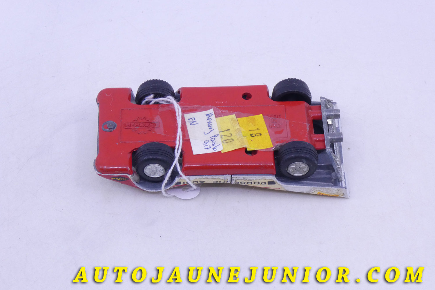 Le Mercury Porsche 917 #3 Daytona 1970 est en vente sur Auto Jaune Junior ! Découvrez nos collections de diecast Tekno, Politoys, Mebetoys, Mercury, Joal, Diapet, Märklin, TootsieToys.AutoJaune Junior ; Vous avez le même jouet ? Profitez de notre expertise pour vous accompagner dans la vente de vos modèles ou votre collection ! Nous achetons tous lots de miniatures ! Contactez nous !