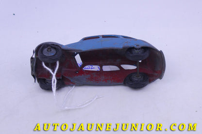 Le Dinky Toys Auto 402 Limousine - repeinte-  (avant guerre ) est en vente sur Auto Jaune Junior ! Découvrez nos collections de diecast Tekno, Politoys, Mebetoys, Mercury, Joal, Diapet, Märklin, TootsieToys.AutoJaune Junior ; Vous avez le même jouet ? Profitez de notre expertise pour vous accompagner dans la vente de vos modèles ou votre collection ! Nous achetons tous lots de miniatures ! Contactez nous !
