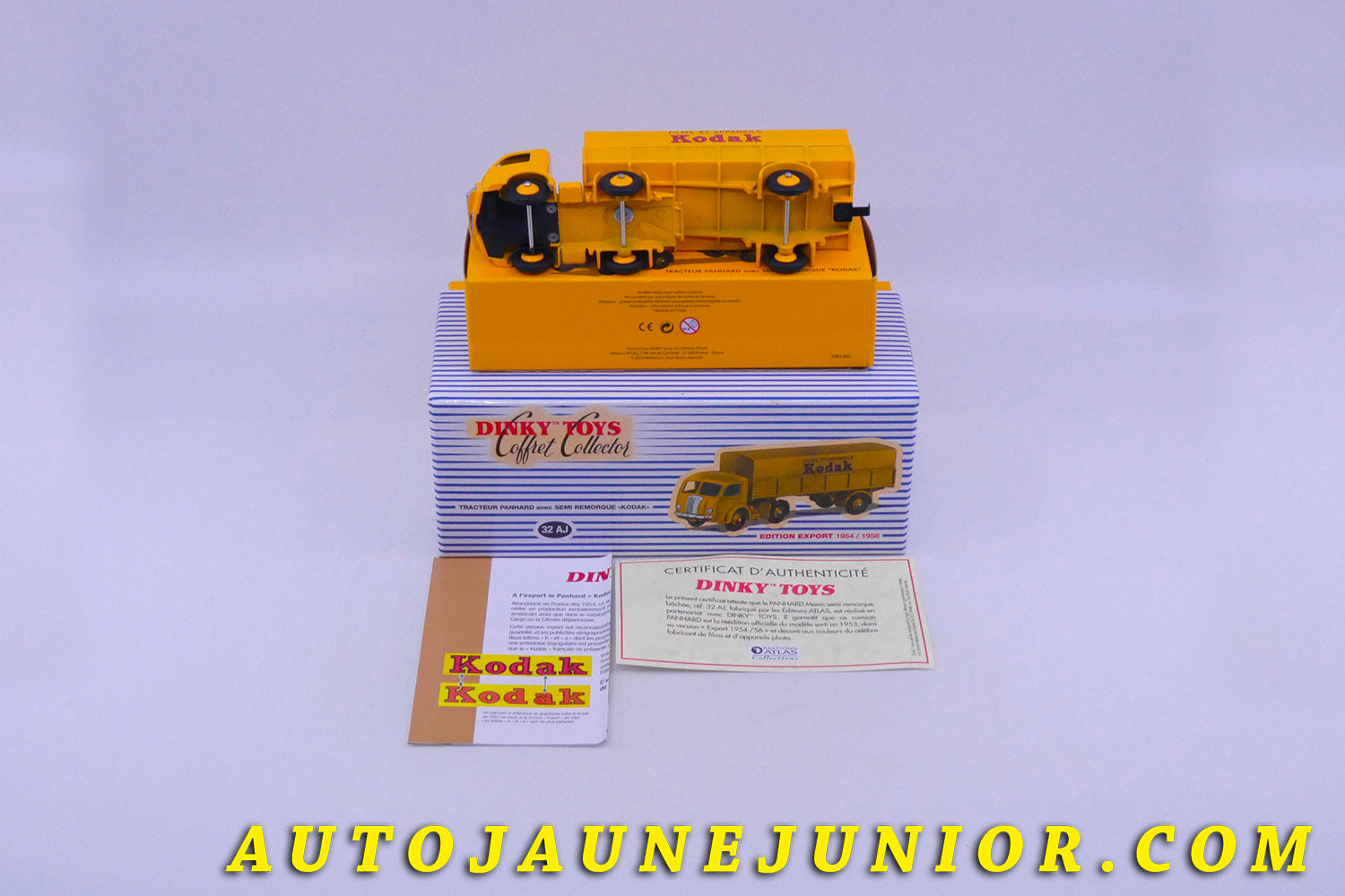 Le Atlas Panhard Coffret Collector Semi remorque Kodak est en vente sur Auto Jaune Junior ! Découvrez nos collections de diecast Tekno, Politoys, Mebetoys, Mercury, Joal, Diapet, Märklin, TootsieToys.AutoJaune Junior ; Vous avez le même jouet ? Profitez de notre expertise pour vous accompagner dans la vente de vos modèles ou votre collection ! Nous achetons tous lots de miniatures ! Contactez nous !
