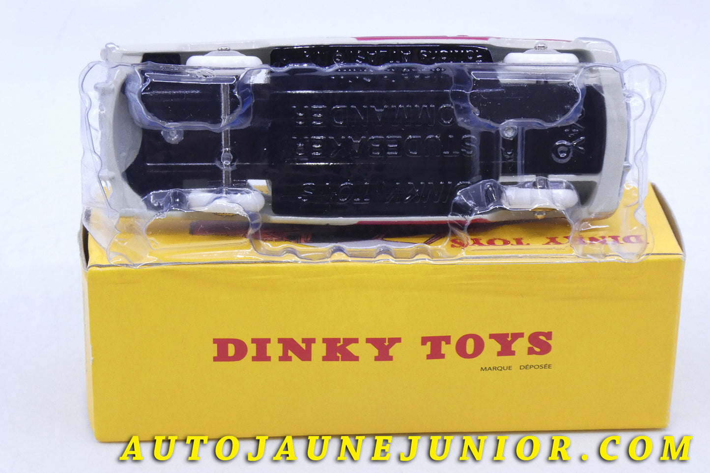 Le Atlas Studebaker Commander est en vente sur Auto Jaune Junior ! Découvrez nos collections de diecast Tekno, Politoys, Mebetoys, Mercury, Joal, Diapet, Märklin, TootsieToys.AutoJaune Junior ; Vous avez le même jouet ? Profitez de notre expertise pour vous accompagner dans la vente de vos modèles ou votre collection ! Nous achetons tous lots de miniatures ! Contactez nous !