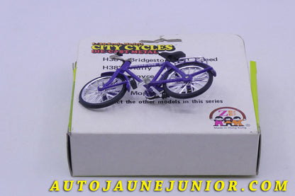 Le Hong-Kong Moto Bridgestone 10 Speed est en vente sur Auto Jaune Junior ! Découvrez nos collections de diecast Tekno, Politoys, Mebetoys, Mercury, Joal, Diapet, Märklin, TootsieToys.AutoJaune Junior ; Vous avez le même jouet ? Profitez de notre expertise pour vous accompagner dans la vente de vos modèles ou votre collection ! Nous achetons tous lots de miniatures ! Contactez nous !