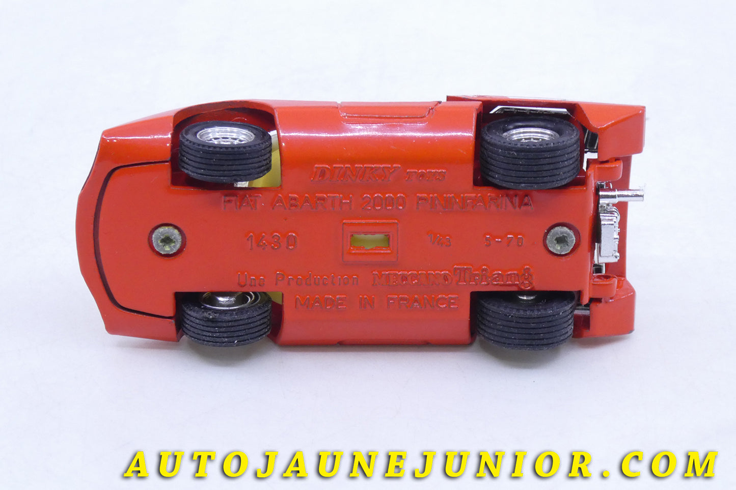 Le Dinky Toys Fiat Abarth 2000 Pininfarina est en vente sur Auto Jaune Junior ! Découvrez nos collections de diecast Tekno, Politoys, Mebetoys, Mercury, Joal, Diapet, Märklin, TootsieToys.AutoJaune Junior ; Vous avez le même jouet ? Profitez de notre expertise pour vous accompagner dans la vente de vos modèles ou votre collection ! Nous achetons tous lots de miniatures ! Contactez nous !