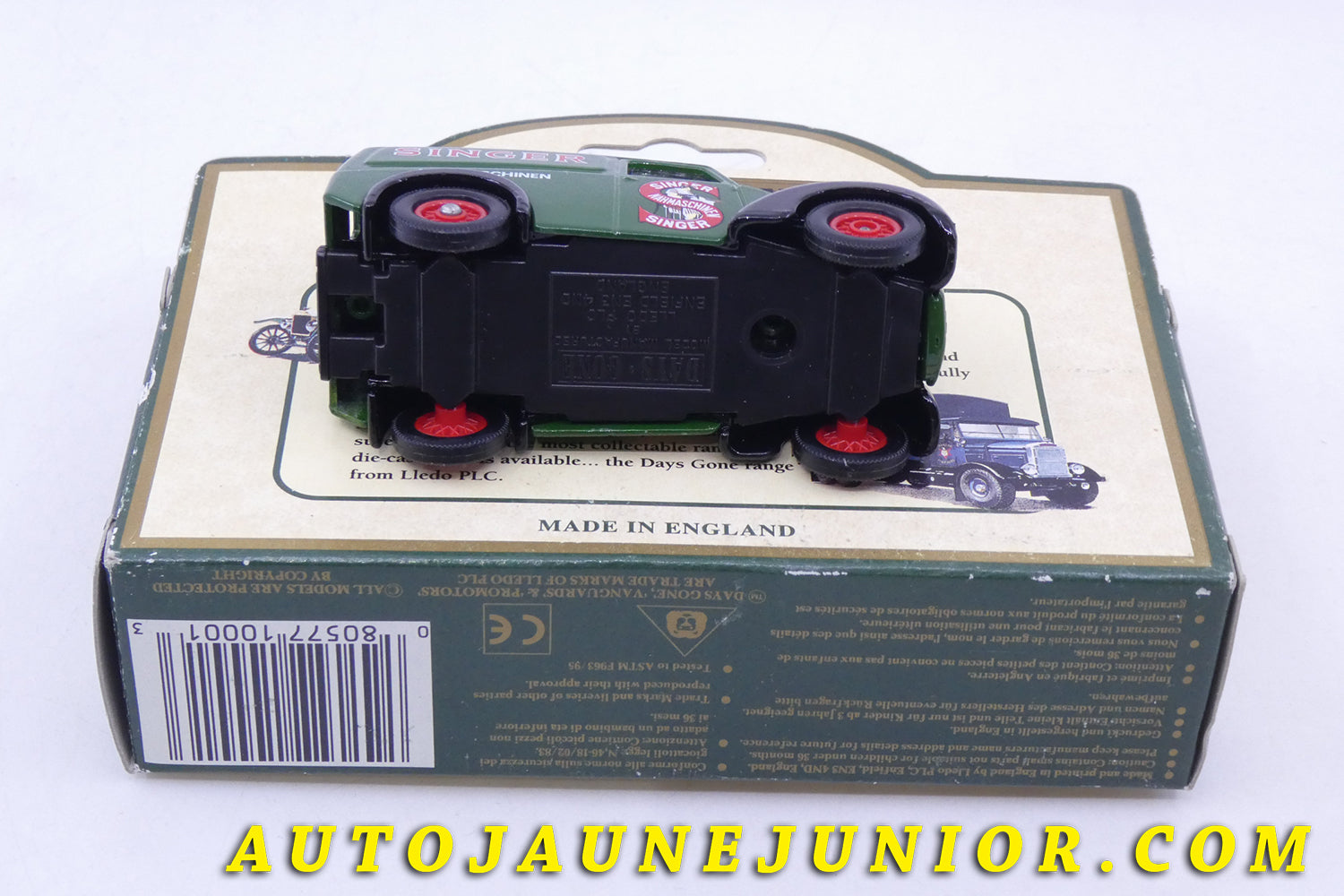 Le Days Gone Morris 1950 Z Van "Singer" est en vente sur Auto Jaune Junior ! Découvrez nos collections de diecast Tekno, Politoys, Mebetoys, Mercury, Joal, Diapet, Märklin, TootsieToys.AutoJaune Junior ; Vous avez le même jouet ? Profitez de notre expertise pour vous accompagner dans la vente de vos modèles ou votre collection ! Nous achetons tous lots de miniatures ! Contactez nous !