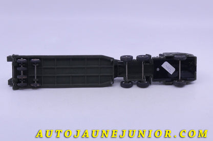 Le Dinky Toys Berliet T6 semi remorque porte char est en vente sur Auto Jaune Junior ! Découvrez nos collections de diecast Tekno, Politoys, Mebetoys, Mercury, Joal, Diapet, Märklin, TootsieToys.AutoJaune Junior ; Vous avez le même jouet ? Profitez de notre expertise pour vous accompagner dans la vente de vos modèles ou votre collection ! Nous achetons tous lots de miniatures ! Contactez nous !