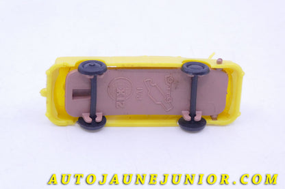 Le #1984 - Zix - Peugeot - 404 Berline est en vente sur Auto Jaune Junior ! Tekno, Politoys, Mebetoys, Mercury, Joal, Diapet, Märklin, TootsieToys.Vous avez le même jouet ? Profitez de notre expertise pour vous accompagner dans la vente de vos modèles ou votre collection ! Nous achetons tous lots de miniatures ! Contactez nous ! contact@autojaunejunior.com. 
