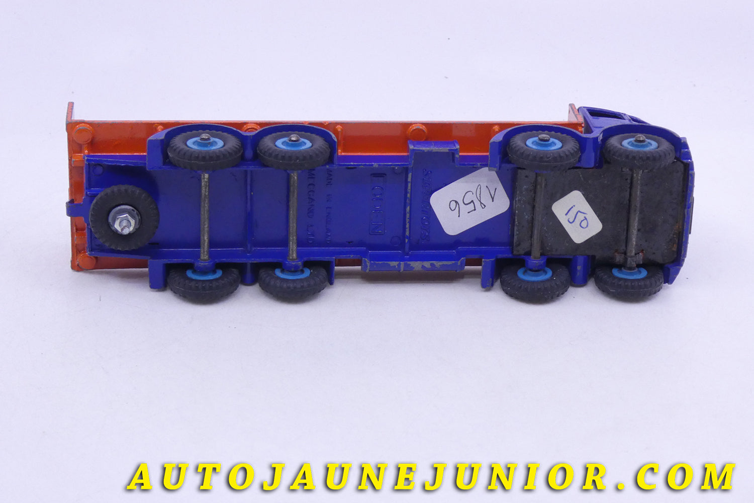 Le Dinky Toys Foden Camion Plateau Dosseret MKII  est en vente sur Auto Jaune Junior ! Découvrez nos collections de diecast Tekno, Politoys, Mebetoys, Mercury, Joal, Diapet, Märklin, TootsieToys.AutoJaune Junior ; Vous avez le même jouet ? Profitez de notre expertise pour vous accompagner dans la vente de vos modèles ou votre collection ! Nous achetons tous lots de miniatures ! Contactez nous !