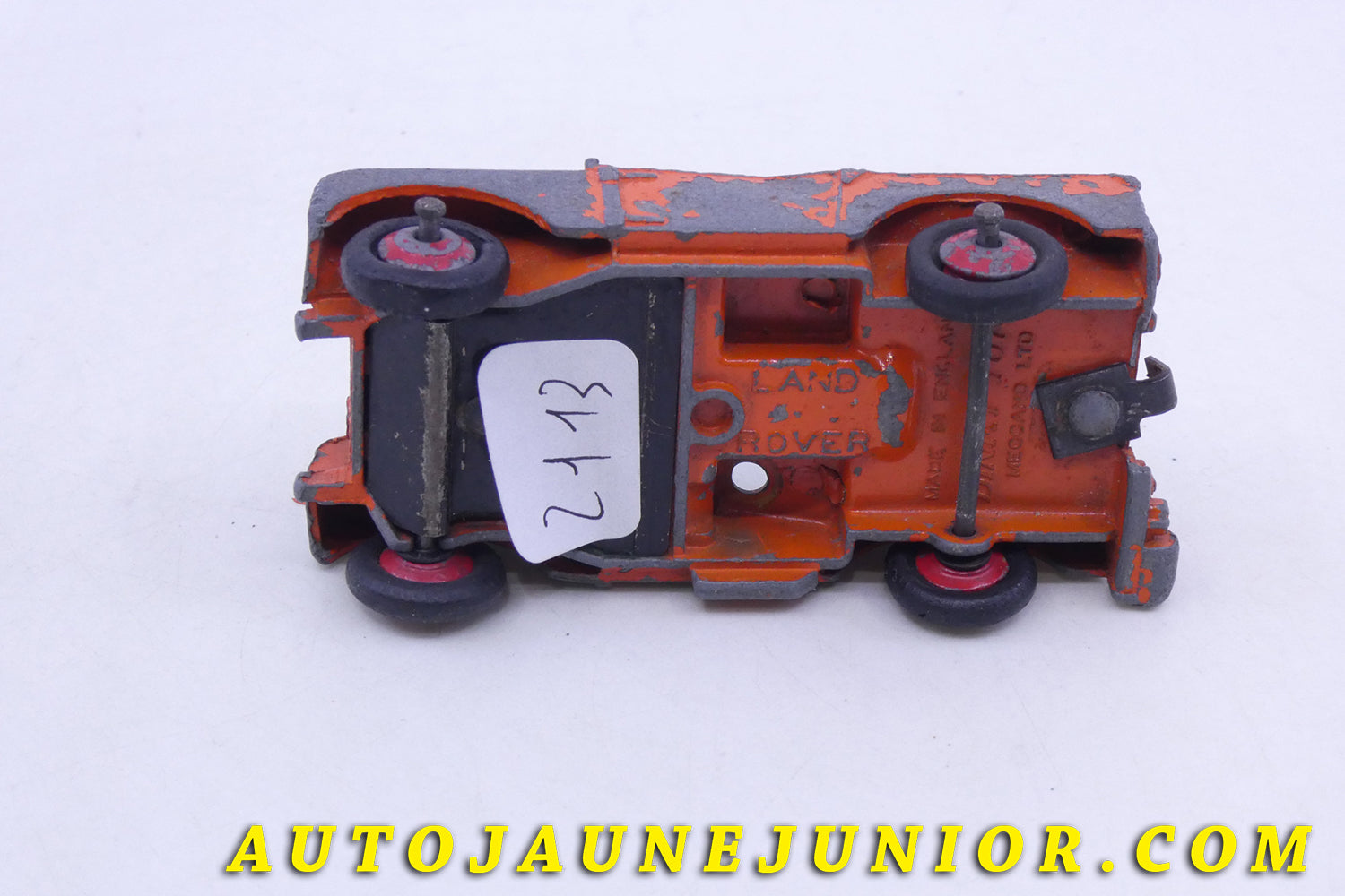 Le Dinky Toys Land-Rover 109 Chassis court est en vente sur Auto Jaune Junior ! Découvrez nos collections de diecast Tekno, Politoys, Mebetoys, Mercury, Joal, Diapet, Märklin, TootsieToys.AutoJaune Junior ; Vous avez le même jouet ? Profitez de notre expertise pour vous accompagner dans la vente de vos modèles ou votre collection ! Nous achetons tous lots de miniatures ! Contactez nous !