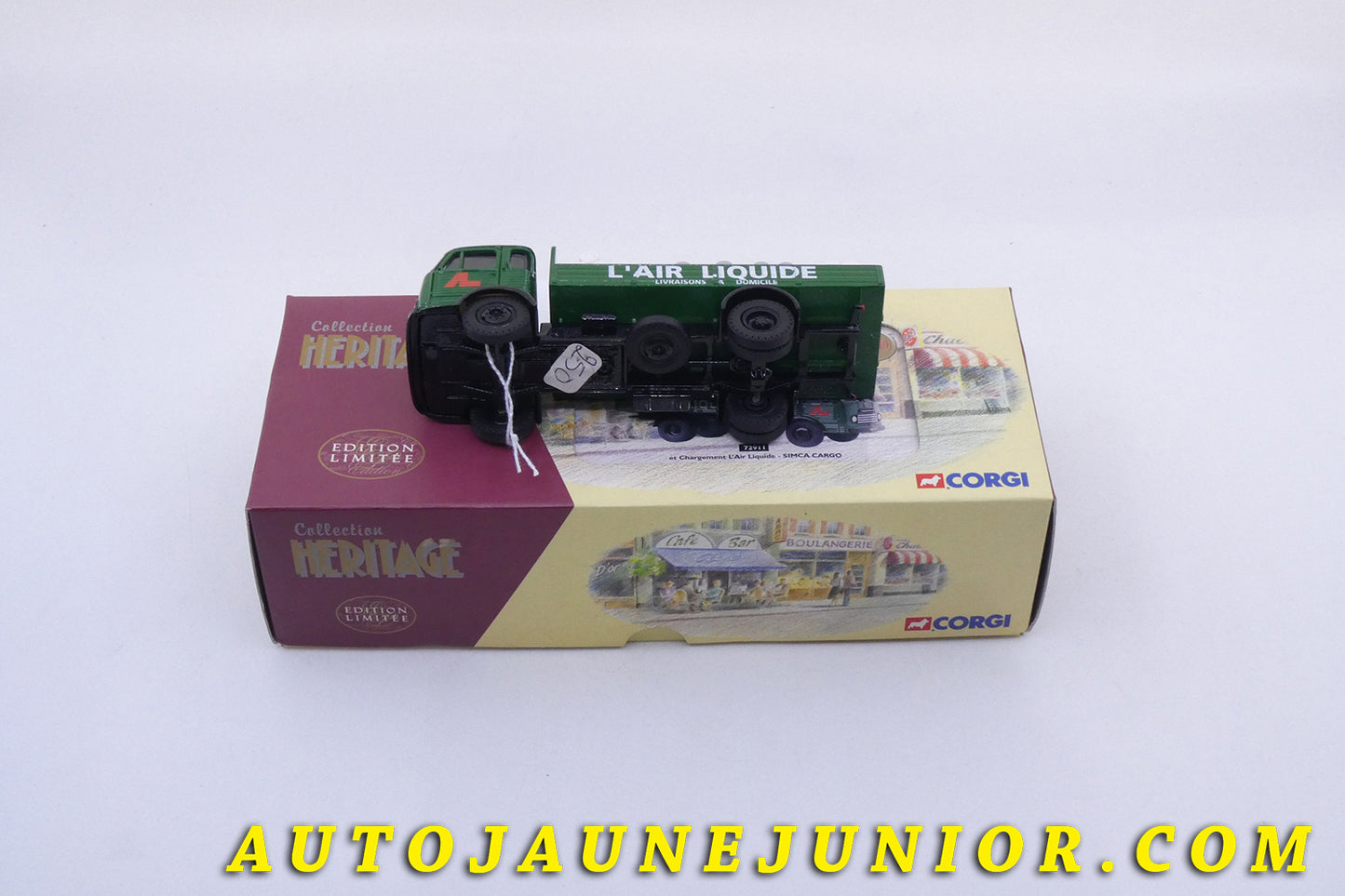 Le Corgi Toys Simca Cargo ridelles l'air liquide est en vente sur Auto Jaune Junior ! Découvrez nos collections de diecast Tekno, Politoys, Mebetoys, Mercury, Joal, Diapet, Märklin, TootsieToys.AutoJaune Junior ; Vous avez le même jouet ? Profitez de notre expertise pour vous accompagner dans la vente de vos modèles ou votre collection ! Nous achetons tous lots de miniatures ! Contactez nous !