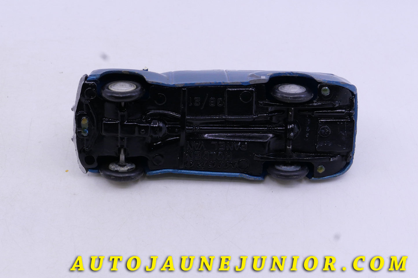 Le Micro Inconnu Holden- fourgonette est en vente sur Auto Jaune Junior ! Découvrez nos collections de diecast Tekno, Politoys, Mebetoys, Mercury, Joal, Diapet, Märklin, TootsieToys.AutoJaune Junior ; Vous avez le même jouet ? Profitez de notre expertise pour vous accompagner dans la vente de vos modèles ou votre collection ! Nous achetons tous lots de miniatures ! Contactez nous !