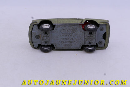 Le Corgi Toys Renault Floride est en vente sur Auto Jaune Junior ! Découvrez nos collections de diecast Tekno, Politoys, Mebetoys, Mercury, Joal, Diapet, Märklin, TootsieToys.AutoJaune Junior ; Vous avez le même jouet ? Profitez de notre expertise pour vous accompagner dans la vente de vos modèles ou votre collection ! Nous achetons tous lots de miniatures ! Contactez nous !
