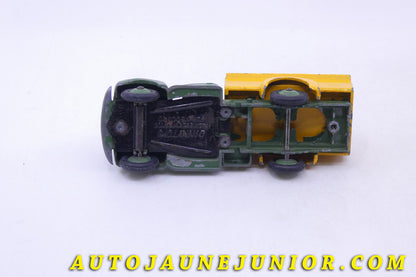 Le Dinky Toys Studebaker camion pick up est en vente sur Auto Jaune Junior ! Découvrez nos collections de diecast Tekno, Politoys, Mebetoys, Mercury, Joal, Diapet, Märklin, TootsieToys.AutoJaune Junior ; Vous avez le même jouet ? Profitez de notre expertise pour vous accompagner dans la vente de vos modèles ou votre collection ! Nous achetons tous lots de miniatures ! Contactez nous !