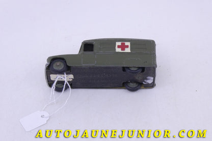 Le Dinky Toys Daimler ambulance militaire est en vente sur Auto Jaune Junior ! Découvrez nos collections de diecast Tekno, Politoys, Mebetoys, Mercury, Joal, Diapet, Märklin, TootsieToys.AutoJaune Junior ; Vous avez le même jouet ? Profitez de notre expertise pour vous accompagner dans la vente de vos modèles ou votre collection ! Nous achetons tous lots de miniatures ! Contactez nous !