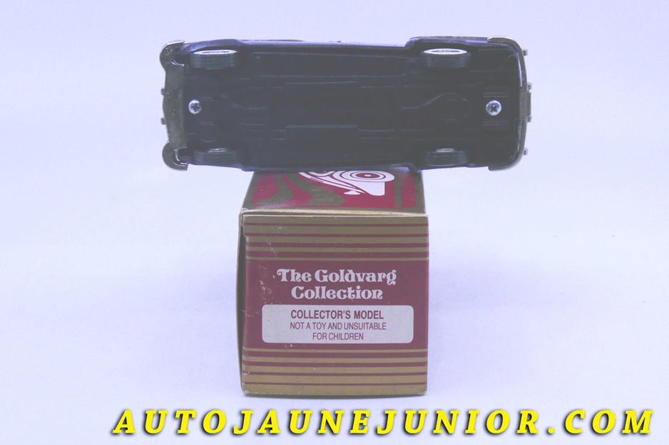 Le #2422 - Goldvarg Collection - Chrysler - Crown Imperial  "1951" (Rare production argentine !)  est en vente sur Auto Jaune Junior ! Tekno, Politoys, Mebetoys, Mercury, Joal, Diapet, Märklin, TootsieToys.Vous avez le même jouet ? Profitez de notre expertise pour vous accompagner dans la vente de vos modèles ou votre collection ! Nous achetons tous lots de miniatures ! Contactez nous ! contact@autojaunejunior.com. 