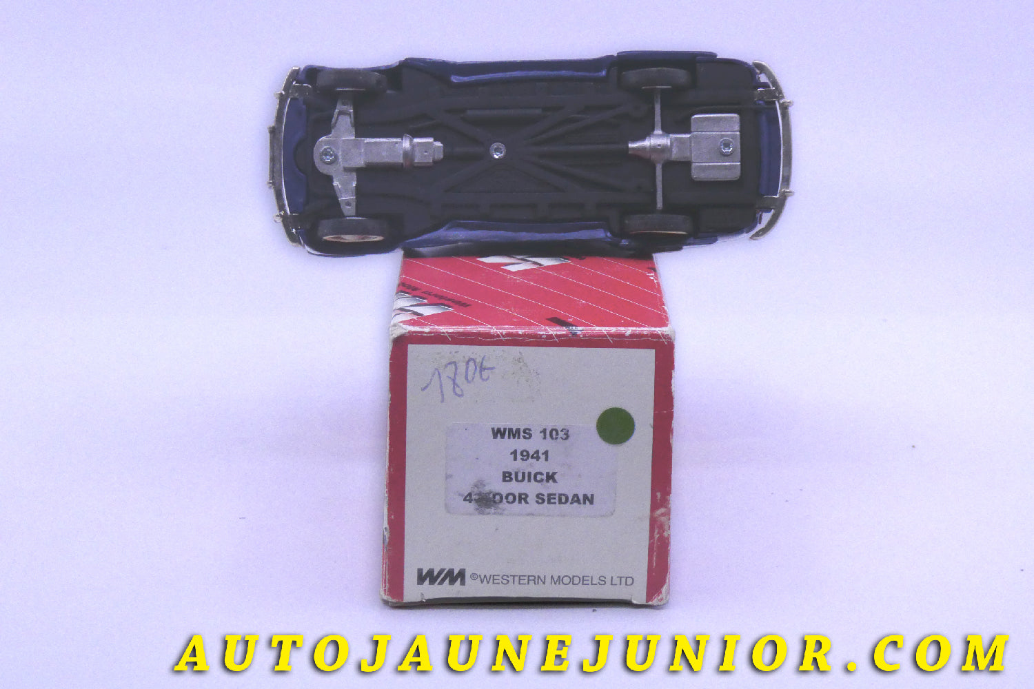 Le #2428 - Western Model - Buick - 4 Door Sedan "1941" est en vente sur Auto Jaune Junior ! Tekno, Politoys, Mebetoys, Mercury, Joal, Diapet, Märklin, TootsieToys.Vous avez le même jouet ? Profitez de notre expertise pour vous accompagner dans la vente de vos modèles ou votre collection ! Nous achetons tous lots de miniatures ! Contactez nous ! contact@autojaunejunior.com. 