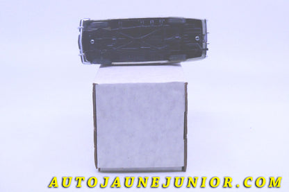 Le #2443 - Precision Models - Lincoln - Capri Convertible  est en vente sur Auto Jaune Junior ! Tekno, Politoys, Mebetoys, Mercury, Joal, Diapet, Märklin, TootsieToys.Vous avez le même jouet ? Profitez de notre expertise pour vous accompagner dans la vente de vos modèles ou votre collection ! Nous achetons tous lots de miniatures ! Contactez nous ! contact@autojaunejunior.com. 