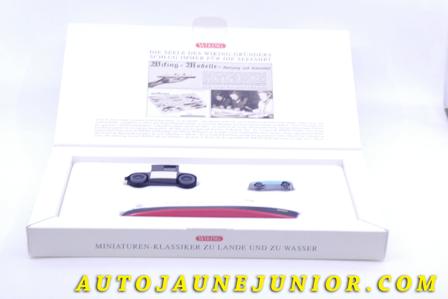 Le Wiking Coffret Coffret "Les classiques miniatures sur terre et dans l'eau"  est en vente sur Auto Jaune Junior ! Découvrez nos collections de diecast Tekno, Politoys, Mebetoys, Mercury, Joal, Diapet, Märklin, TootsieToys.AutoJaune Junior ; Vous avez le même jouet ? Profitez de notre expertise pour vous accompagner dans la vente de vos modèles ou votre collection ! Nous achetons tous lots de miniatures ! Contactez nous !
