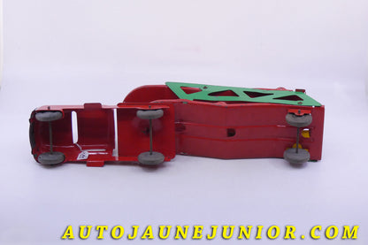 Le Banner (à confirmer ! ) Camion - Semi Remorque Porte auto (à frictions est en vente sur Auto Jaune Junior ! Découvrez nos collections de diecast Tekno, Politoys, Mebetoys, Mercury, Joal, Diapet, Märklin, TootsieToys.AutoJaune Junior ; Vous avez le même jouet ? Profitez de notre expertise pour vous accompagner dans la vente de vos modèles ou votre collection ! Nous achetons tous lots de miniatures ! Contactez nous !