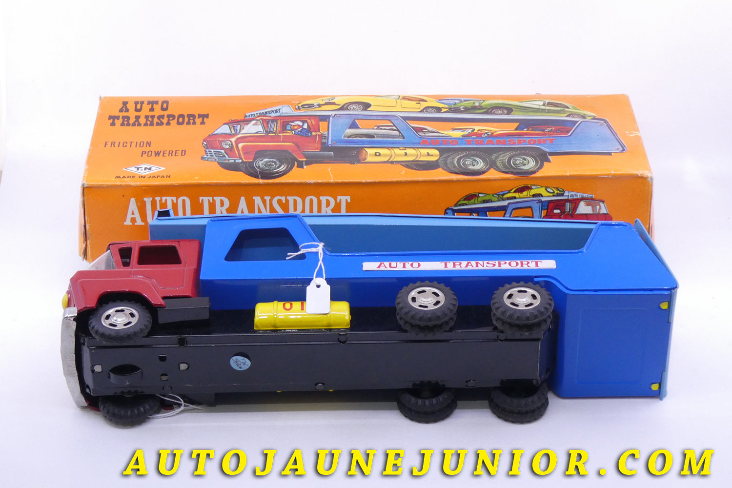 Le TN (Nomura Toys) Camion Porte auto  (à friction) est en vente sur Auto Jaune Junior ! Découvrez nos collections de diecast Tekno, Politoys, Mebetoys, Mercury, Joal, Diapet, Märklin, TootsieToys.Vous avez le même jouet ? Profitez de notre expertise pour vous accompagner dans la vente de vos modèles ou votre collection ! Nous achetons tous lots de miniatures ! Contactez nous !