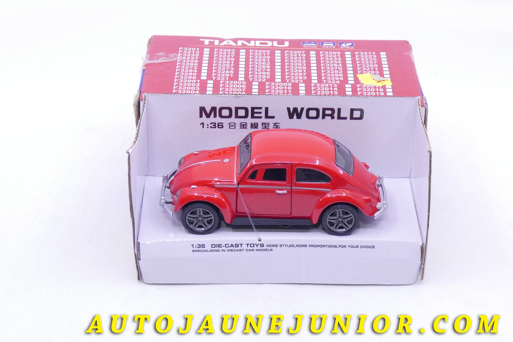 Le Chine Volkswagen Coccinelle est en vente sur Auto Jaune Junior ! Découvrez nos collections de diecast Tekno, Politoys, Mebetoys, Mercury, Joal, Diapet, Märklin, TootsieToys.AutoJaune Junior ; Vous avez le même jouet ? Profitez de notre expertise pour vous accompagner dans la vente de vos modèles ou votre collection ! Nous achetons tous lots de miniatures ! Contactez nous !