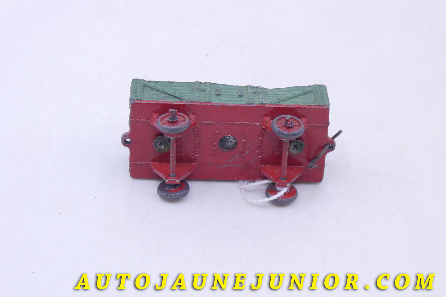 Le Autre Fabriquant Alfa Roméo  Remplir nom du modèle est en vente sur Auto Jaune Junior ! Découvrez nos collections de diecast Tekno, Politoys, Mebetoys, Mercury, Joal, Diapet, Märklin, TootsieToys.AutoJaune Junior ; Vous avez le même jouet ? Profitez de notre expertise pour vous accompagner dans la vente de vos modèles ou votre collection ! Nous achetons tous lots de miniatures ! Contactez nous !