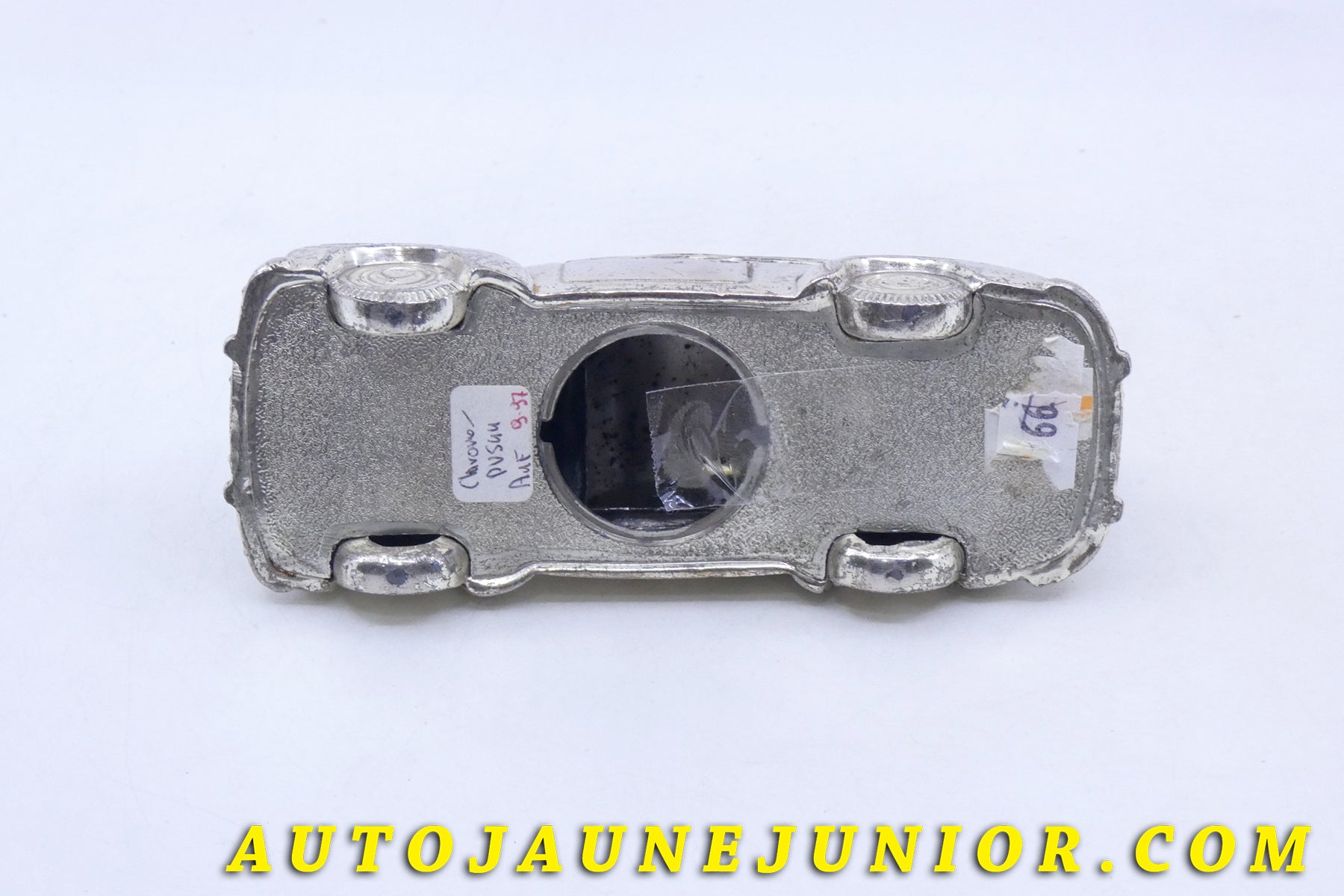 Le Suède Volvo PV 544 Tirelire est en vente sur Auto Jaune Junior ! Découvrez nos collections de diecast Tekno, Politoys, Mebetoys, Mercury, Joal, Diapet, Märklin, TootsieToys.AutoJaune Junior ; Vous avez le même jouet ? Profitez de notre expertise pour vous accompagner dans la vente de vos modèles ou votre collection ! Nous achetons tous lots de miniatures ! Contactez nous !