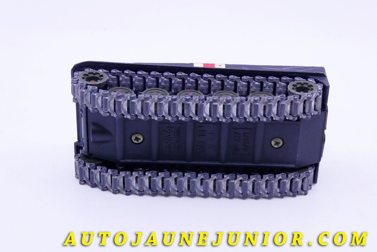 Le #3439 - Solido - AMX - VCI est en vente sur Auto Jaune Junior ! Tekno, Politoys, Mebetoys, Mercury, Joal, Diapet, Märklin, TootsieToys.Vous avez le même jouet ? Profitez de notre expertise pour vous accompagner dans la vente de vos modèles ou votre collection ! Nous achetons tous lots de miniatures ! Contactez nous ! contact@autojaunejunior.com. 