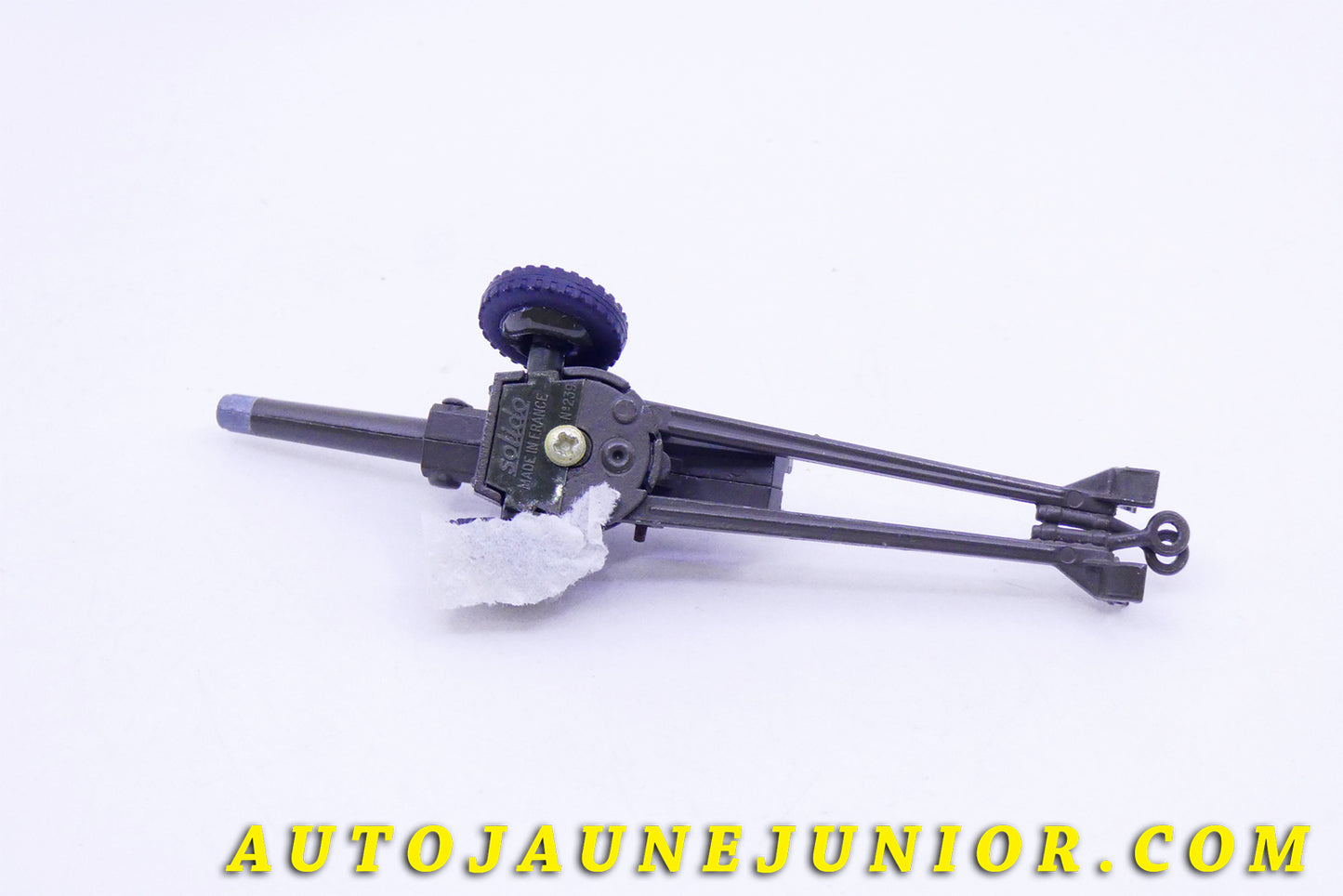Le #3440 - Solido - Canon - 105  sur essieu simple est en vente sur Auto Jaune Junior ! Tekno, Politoys, Mebetoys, Mercury, Joal, Diapet, Märklin, TootsieToys.Vous avez le même jouet ? Profitez de notre expertise pour vous accompagner dans la vente de vos modèles ou votre collection ! Nous achetons tous lots de miniatures ! Contactez nous ! contact@autojaunejunior.com. 