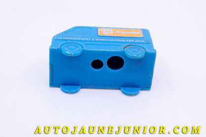 Le #3441 - France - Fourgon - Express Taille Crayon Promotionnel Département 56` est en vente sur Auto Jaune Junior ! Tekno, Politoys, Mebetoys, Mercury, Joal, Diapet, Märklin, TootsieToys.Vous avez le même jouet ? Profitez de notre expertise pour vous accompagner dans la vente de vos modèles ou votre collection ! Nous achetons tous lots de miniatures ! Contactez nous ! contact@autojaunejunior.com. 