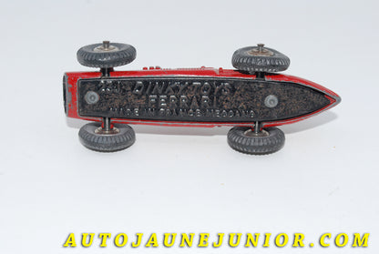 Le #3449 - Dinky Toys - Ferrari - 500 F2 Calandre quadrillée #1 est en vente sur Auto Jaune Junior ! Tekno, Politoys, Mebetoys, Mercury, Joal, Diapet, Märklin, TootsieToys.Vous avez le même jouet ? Profitez de notre expertise pour vous accompagner dans la vente de vos modèles ou votre collection ! Nous achetons tous lots de miniatures ! Contactez nous ! contact@autojaunejunior.com. 