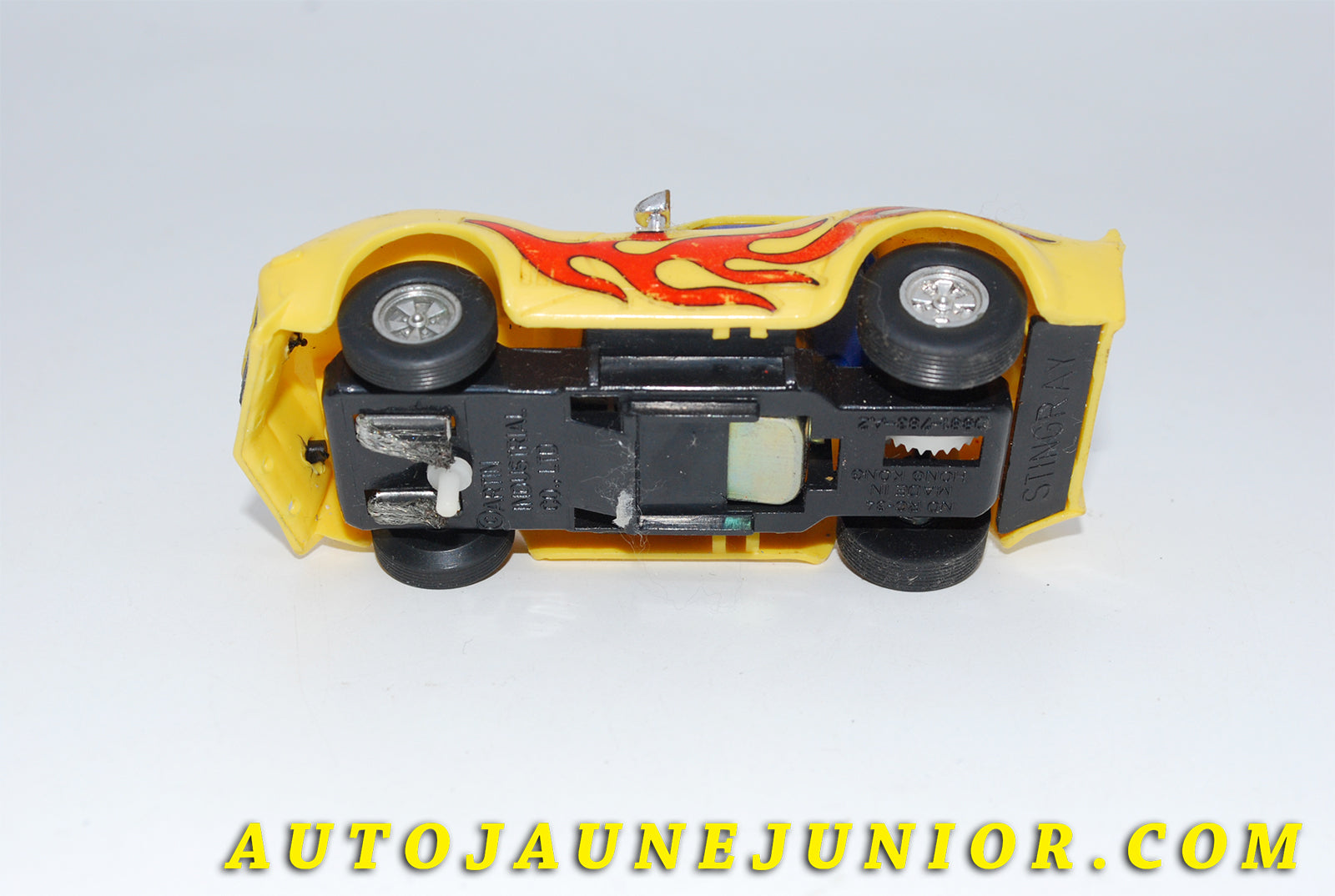 Le #3458 - Stingray - Chevrolet - Corvette Sting Ray est en vente sur Auto Jaune Junior ! Tekno, Politoys, Mebetoys, Mercury, Joal, Diapet, Märklin, TootsieToys.Vous avez le même jouet ? Profitez de notre expertise pour vous accompagner dans la vente de vos modèles ou votre collection ! Nous achetons tous lots de miniatures ! Contactez nous ! contact@autojaunejunior.com. 
