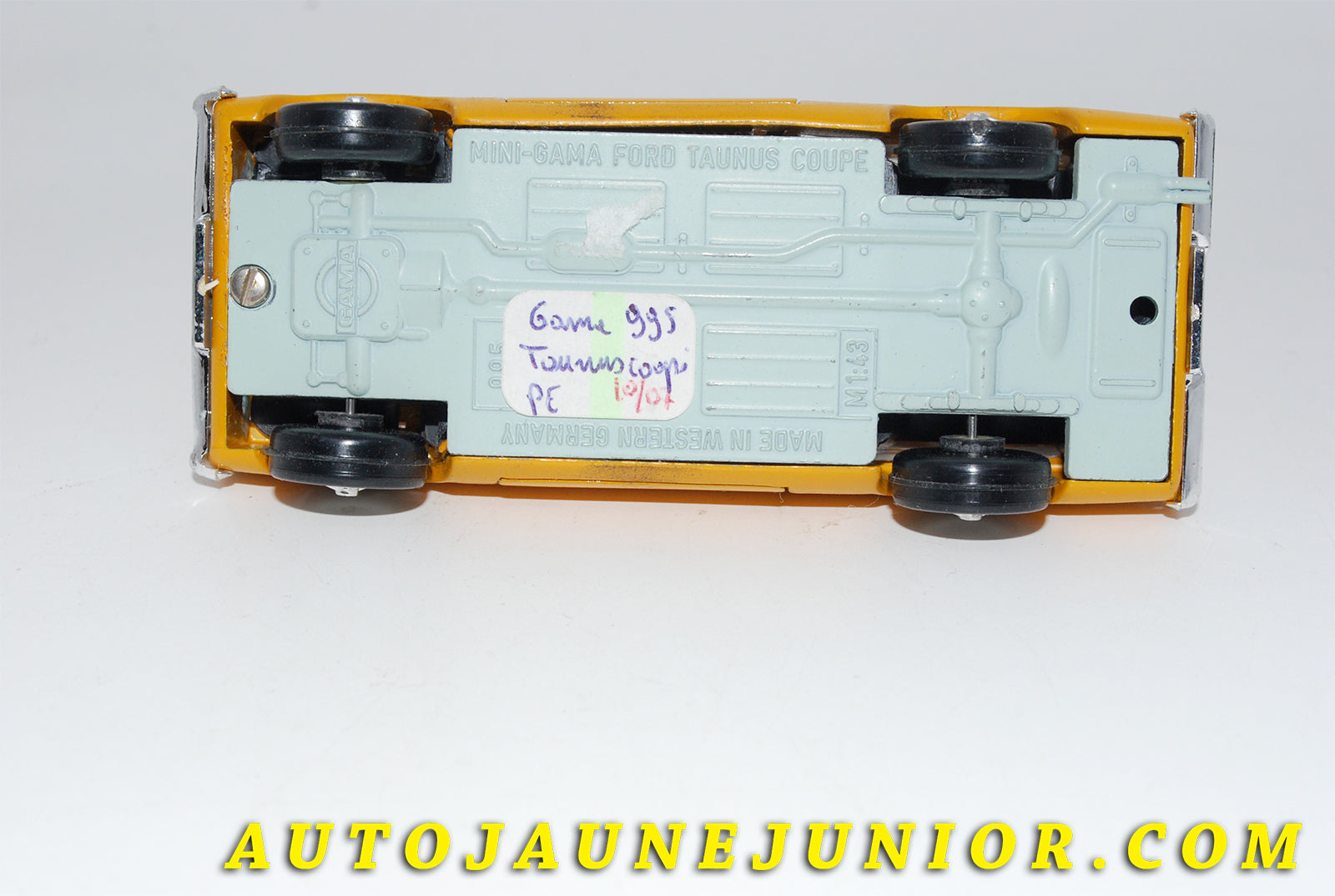 Le #3477 - Gama - Ford - Taunus coupé est en vente sur Auto Jaune Junior ! Tekno, Politoys, Mebetoys, Mercury, Joal, Diapet, Märklin, TootsieToys.Vous avez le même jouet ? Profitez de notre expertise pour vous accompagner dans la vente de vos modèles ou votre collection ! Nous achetons tous lots de miniatures ! Contactez nous ! contact@autojaunejunior.com. 