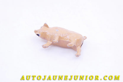 Le #3624 - France (PH) - Animal - Petit cochon est en vente sur Auto Jaune Junior ! Tekno, Politoys, Mebetoys, Mercury, Joal, Diapet, Märklin, TootsieToys.Vous avez le même jouet ? Profitez de notre expertise pour vous accompagner dans la vente de vos modèles ou votre collection ! Nous achetons tous lots de miniatures ! Contactez nous ! contact@autojaunejunior.com. 