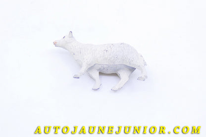 Le #3629 - France (PH) - Animal - Agneau est en vente sur Auto Jaune Junior ! Tekno, Politoys, Mebetoys, Mercury, Joal, Diapet, Märklin, TootsieToys.Vous avez le même jouet ? Profitez de notre expertise pour vous accompagner dans la vente de vos modèles ou votre collection ! Nous achetons tous lots de miniatures ! Contactez nous ! contact@autojaunejunior.com. 