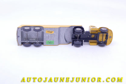 Le Tekno Volvo N88 Titan Semi remorque citerne "Koppartrans" (Transformation) est en vente sur Auto Jaune Junior ! Découvrez nos collections de diecast Tekno, Politoys, Mebetoys, Mercury, Joal, Diapet, Märklin, TootsieToys.AutoJaune Junior ; Vous avez le même jouet ? Profitez de notre expertise pour vous accompagner dans la vente de vos modèles ou votre collection ! Nous achetons tous lots de miniatures ! Contactez nous !